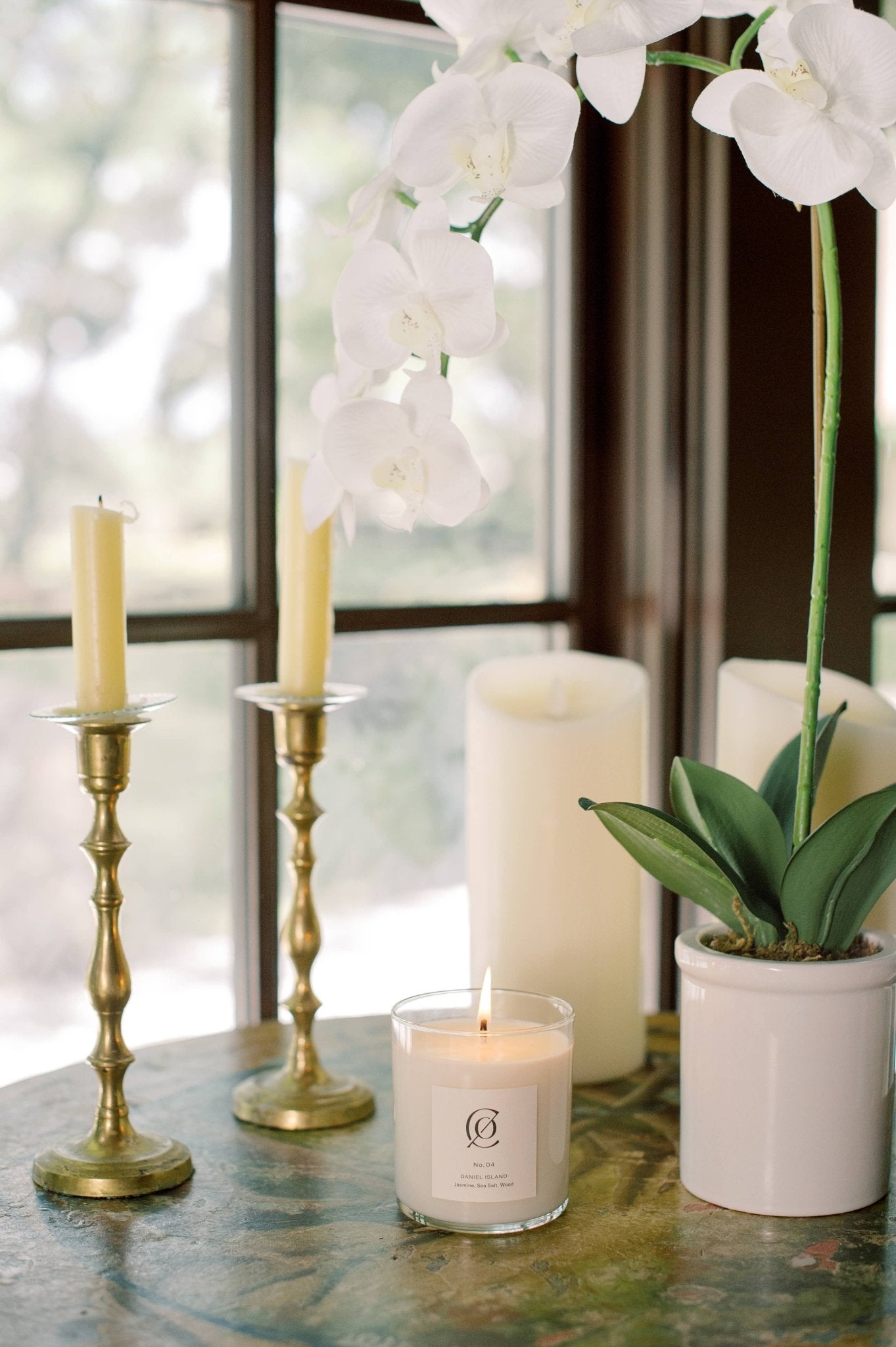 Charleston Candle Co. - No. 04 Daniel Island Soy Candle - The Look and Co