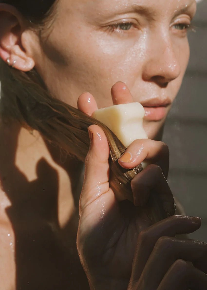 Flora Flora Co Silk Conditioner Bar - Late Summer - The Look and Co
