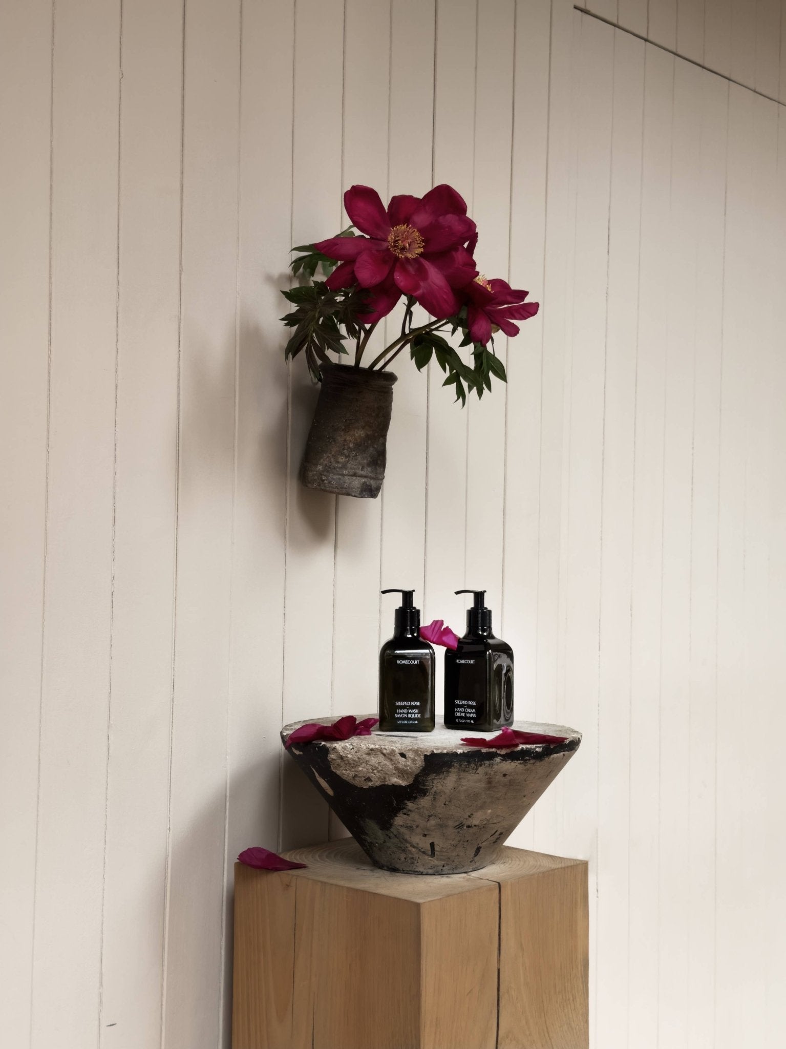 Homecourt - Hand Cream - The Look and Co