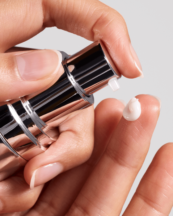 iS Clinical Daily Dynamic Hydrator - The Look and Co