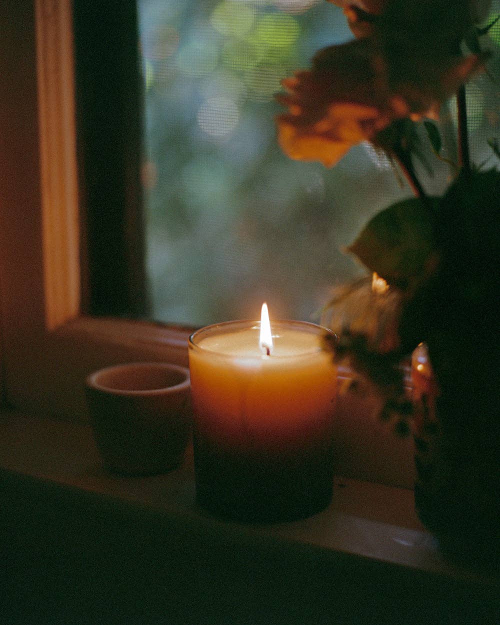 Lavune - N˚07 Rosewood Candle | Bruised Rose & Sandalwood - The Look and Co