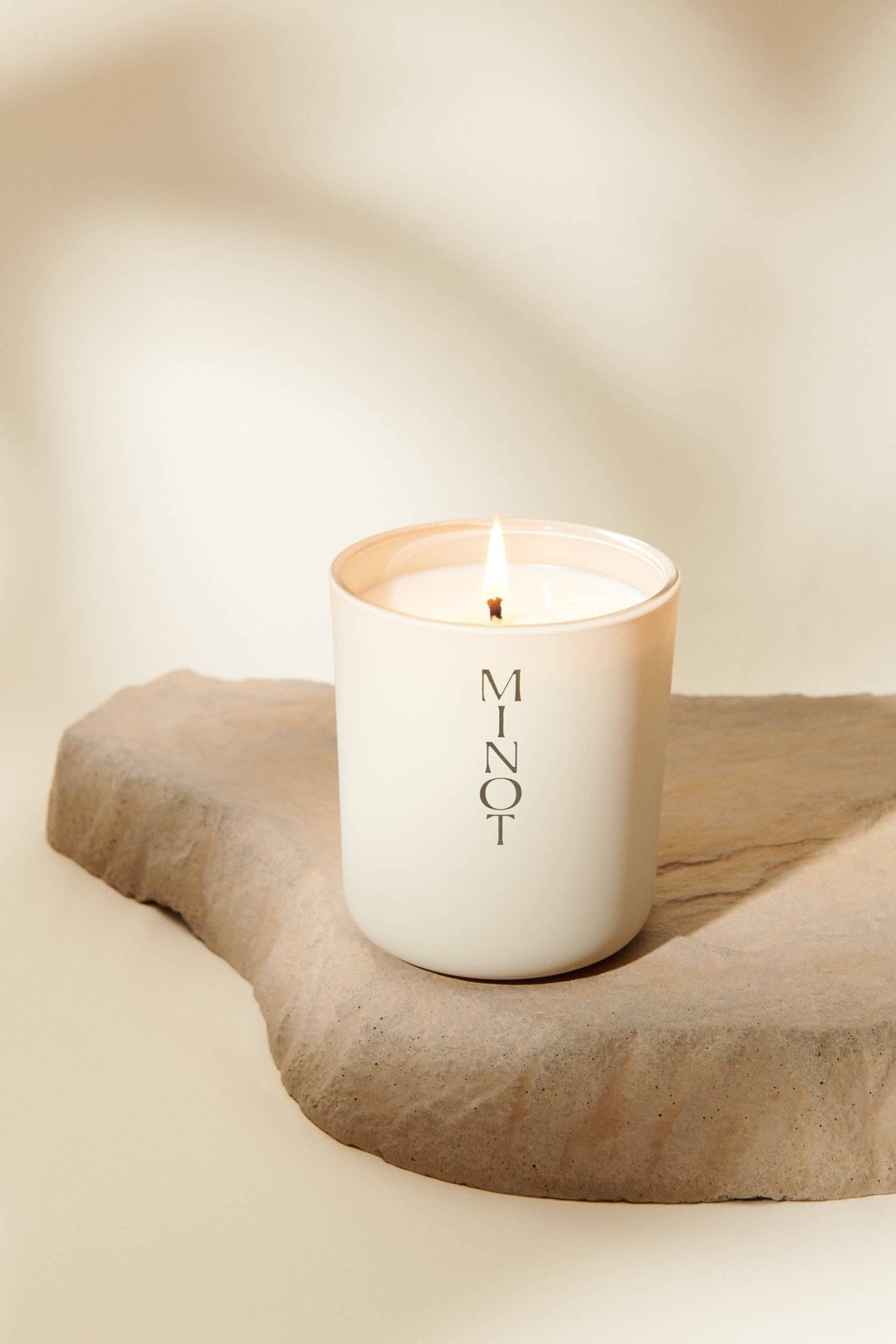 Minot - Luna - Luxury Non - toxic Soy Candle, 12 oz. - The Look and Co