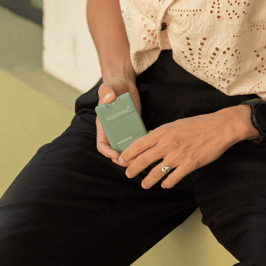 Noshinku - REFILLABLE Eucalyptus Moisturizing Pocket Hand Sanitizer - The Look and Co