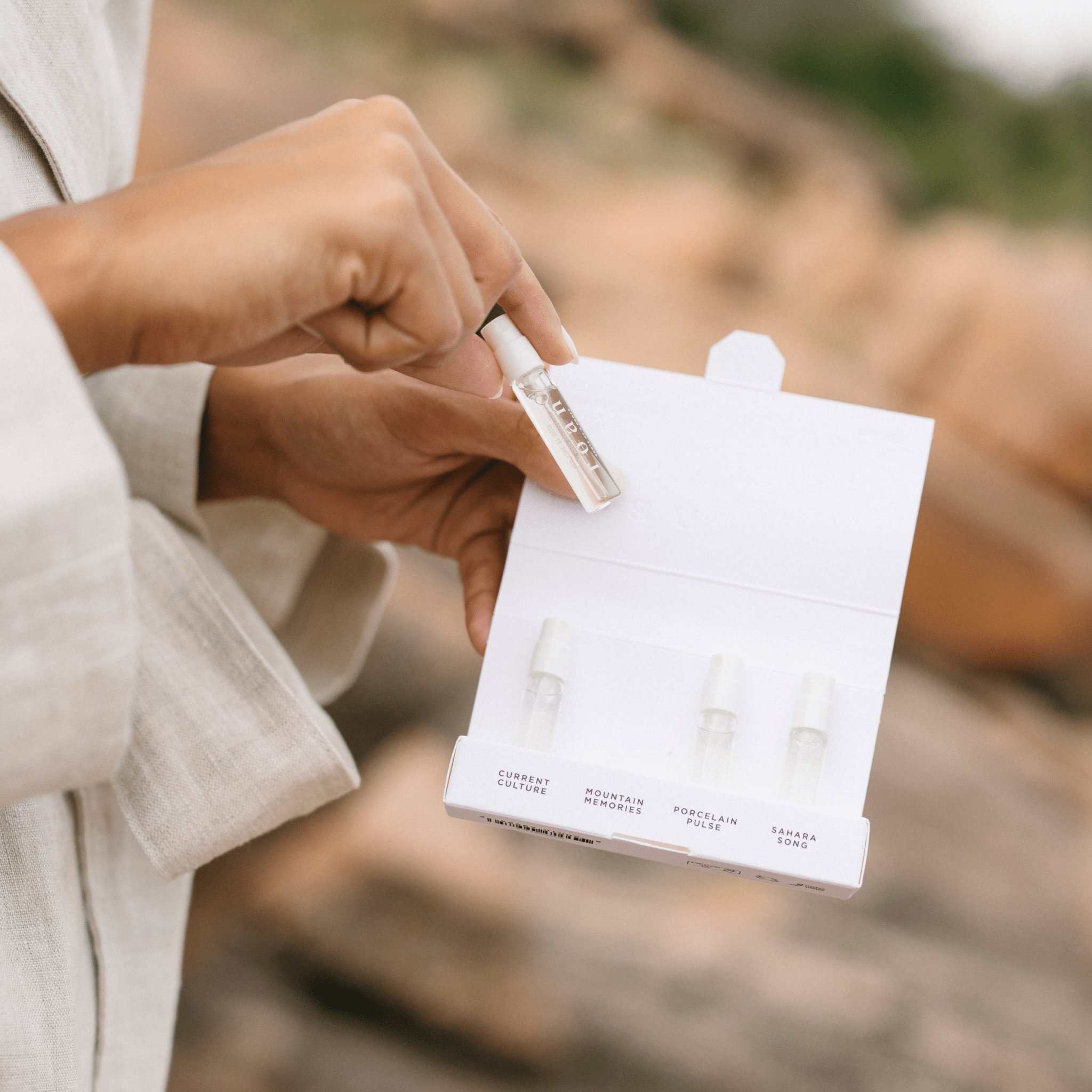 Roan Fragrances - NEW! Discovery Set: Clean Tea - Based Fragrance (4x2ml Vials) - The Look and Co