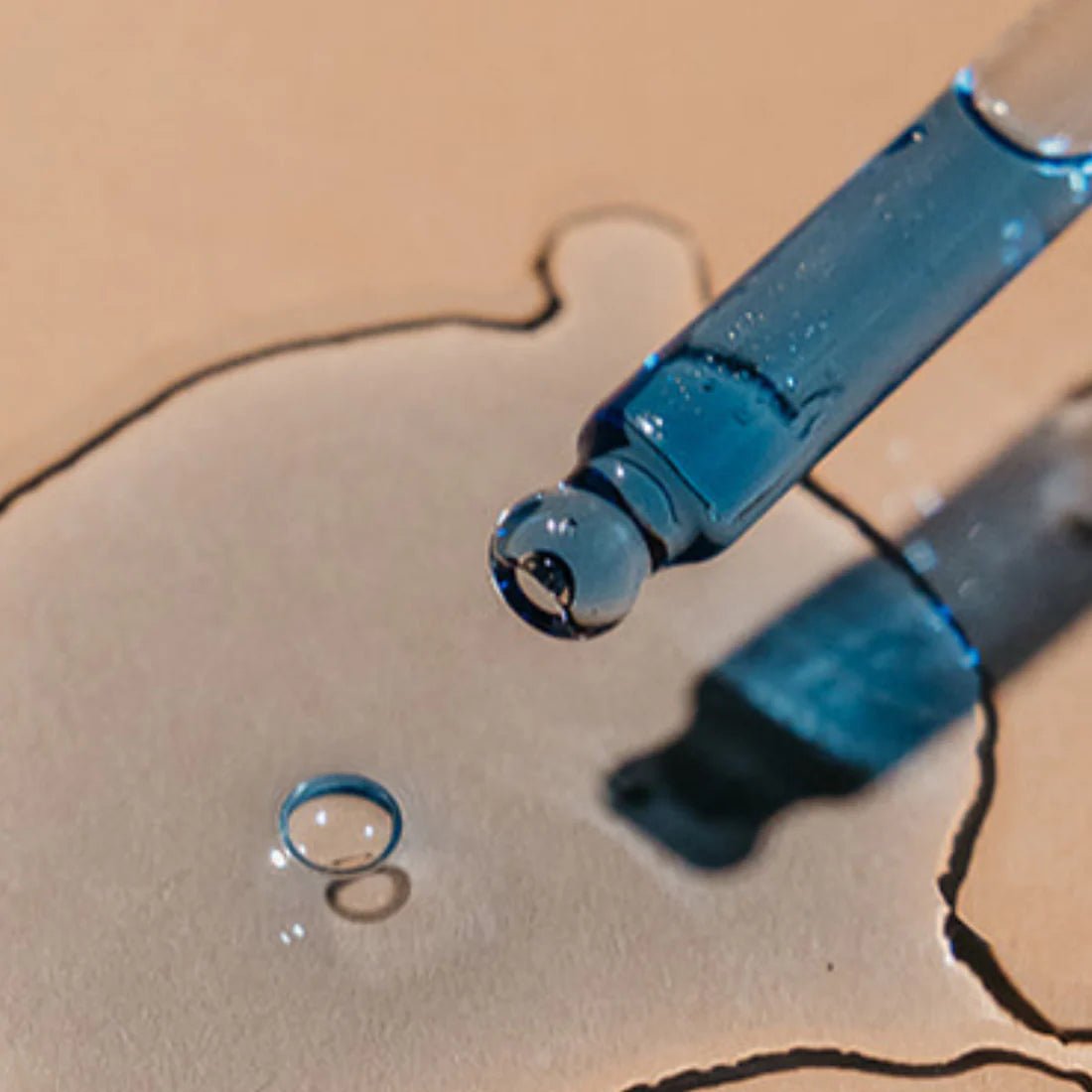 The Daily Essential Co. Skin Bae Face Serum - The Look and Co