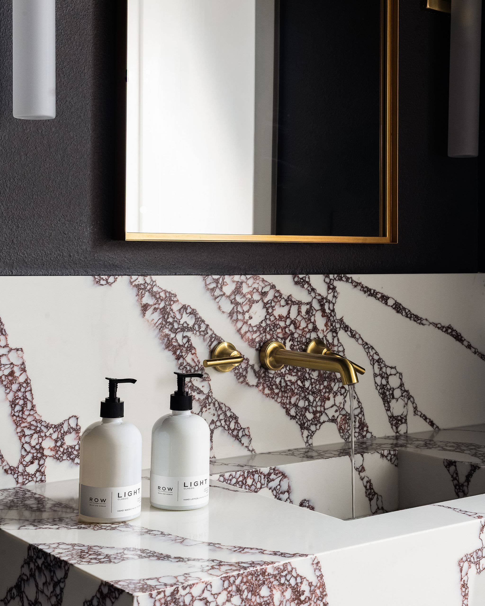 ROW by Sparrow &amp; Co - Classic Light Hand Wash