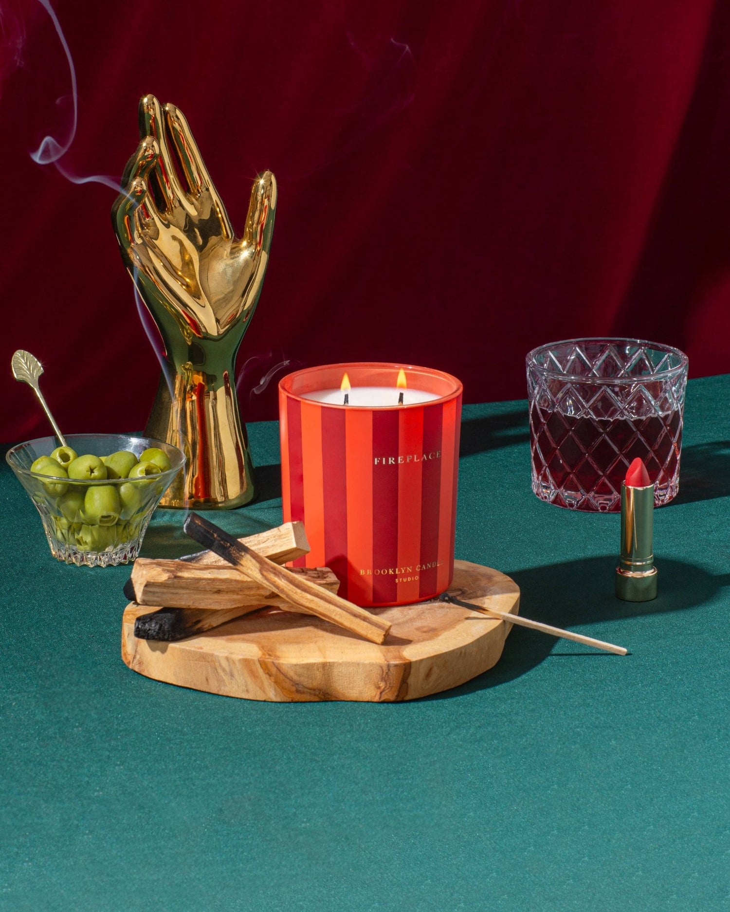 Brooklyn Candle Studio - Fireplace Holiday Candle (Limited Edition) - The Look and Co