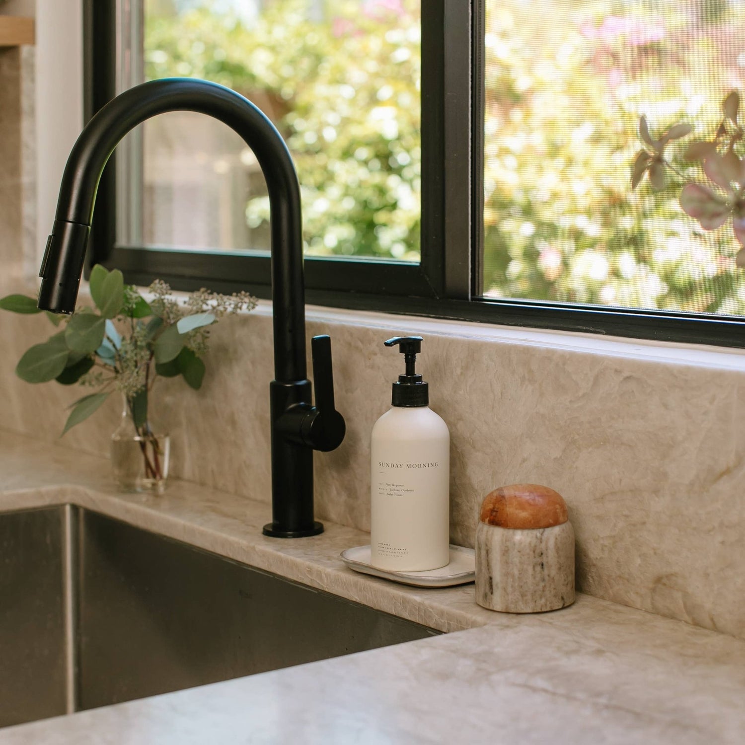 Brooklyn Candle Studio - Sunday Morning Liquid + Body Hand Wash - The Look and Co