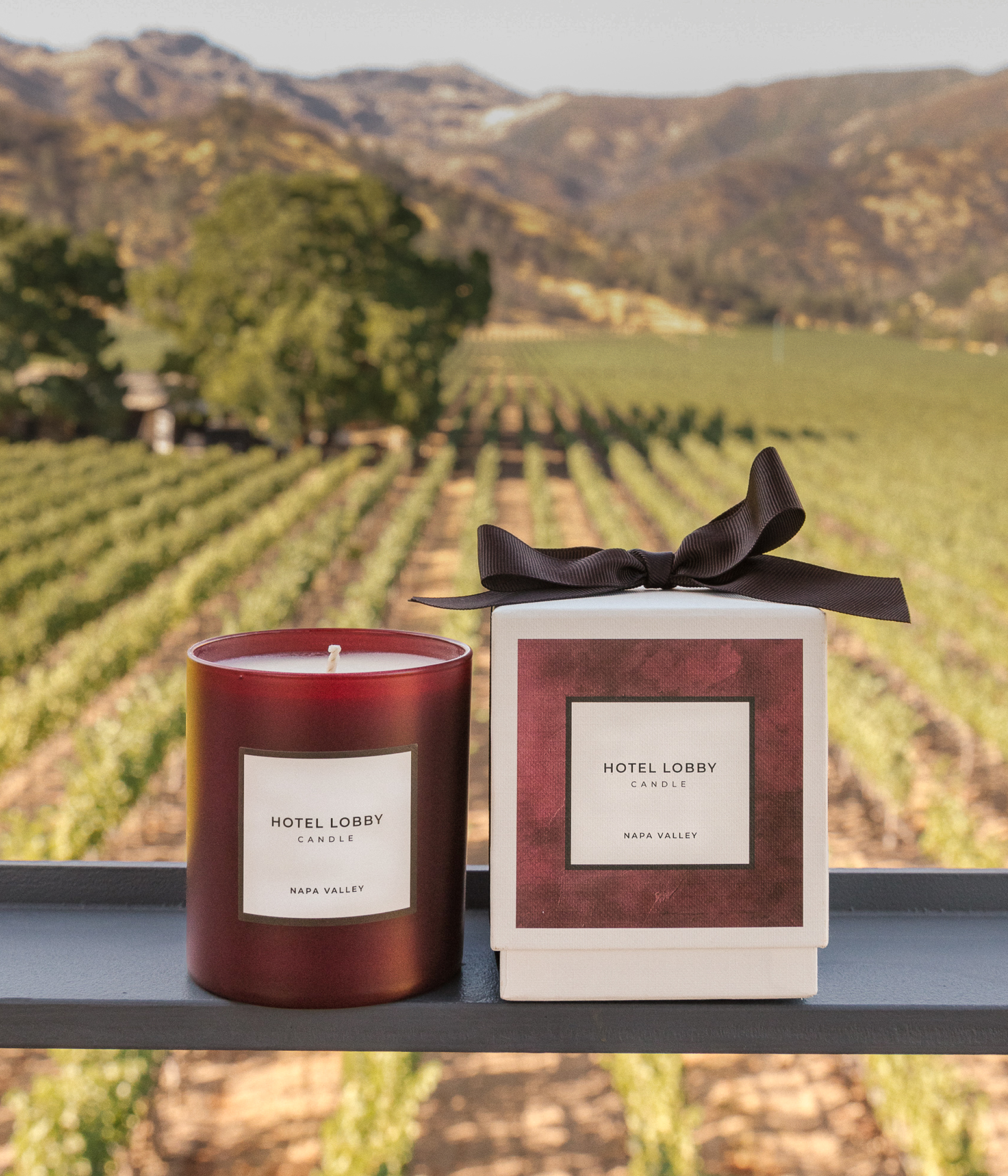 Hotel Lobby Candle - Napa Valley - Luxury Fall Scented Soy Candle