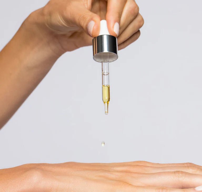 iS Clinical Super Serum Advance+ - The Look and Co