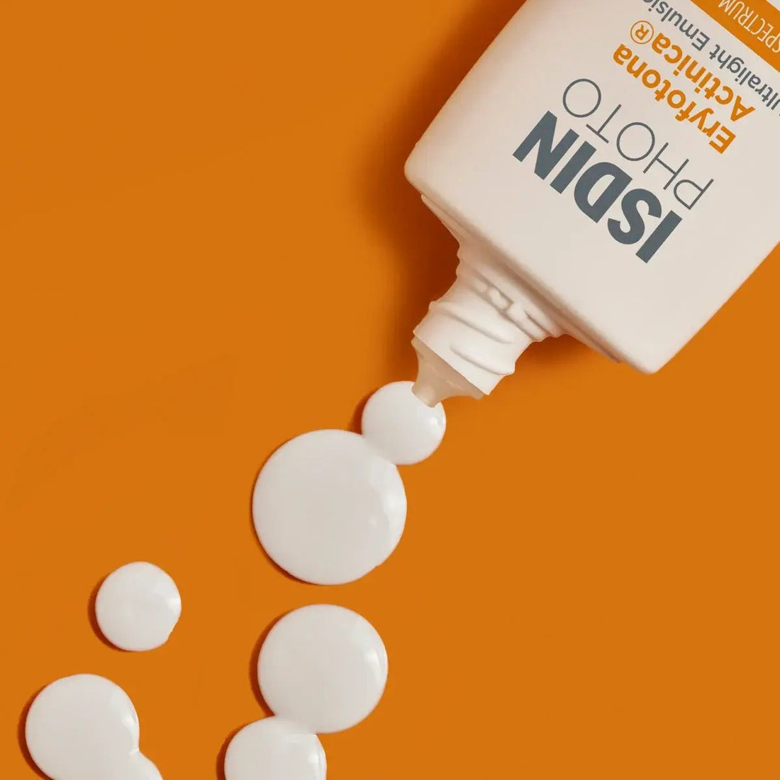 ISDIN ISDINCEUTICS Night &amp; Day Duo - The Look and Co