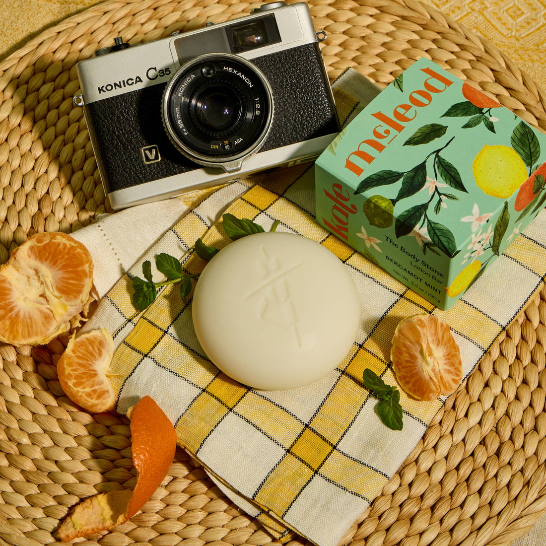Kate McLeod - Bergamot Mint | Deep Moisturizing Lotion Bar - The Look and Co