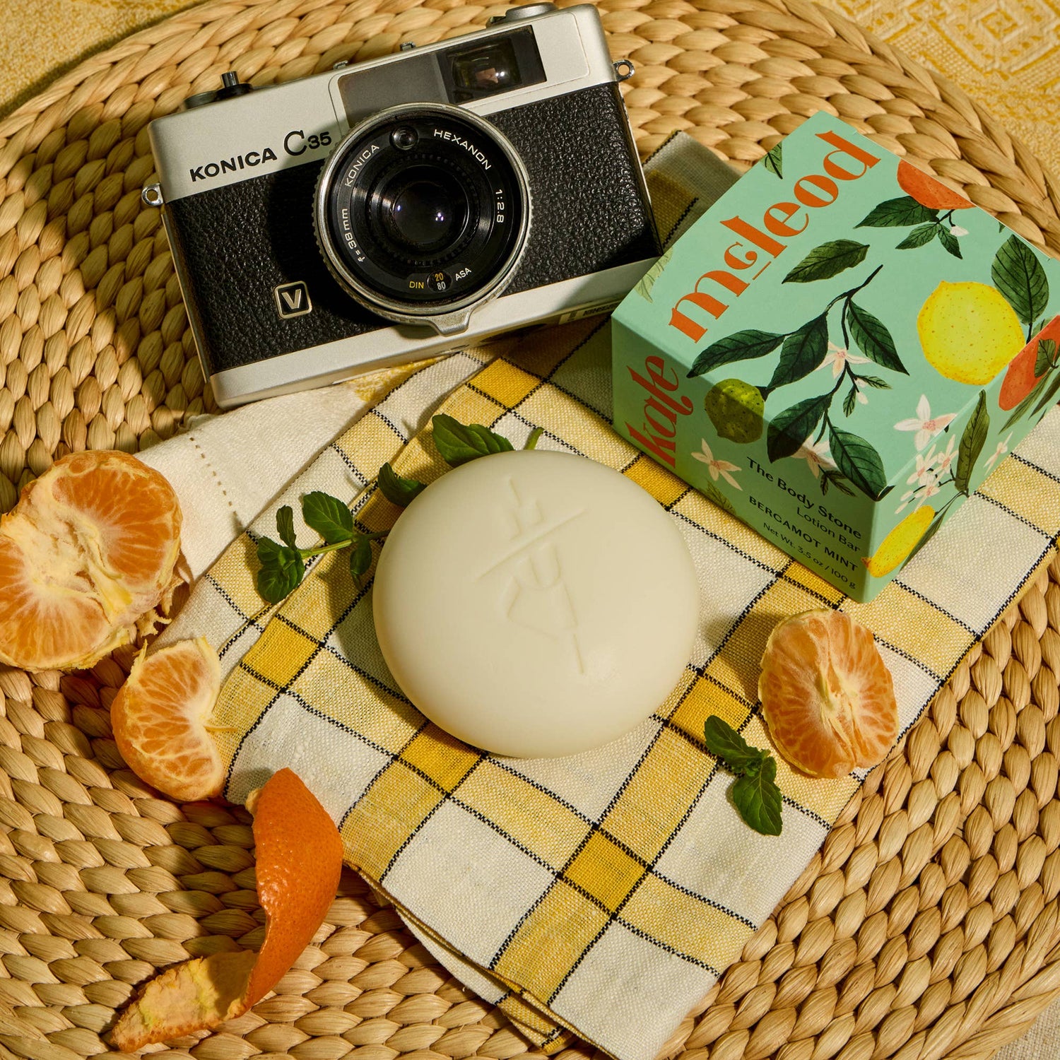 Kate McLeod - Bergamot Mint | Deep Moisturizing Lotion Bar - The Look and Co