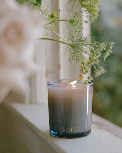 Lavune - N˚07 Rosewood Candle | Bruised Rose &amp; Sandalwood - The Look and Co