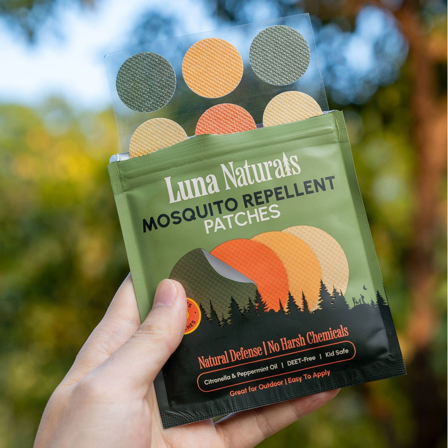 Luna Naturals - Mosquito Repellent Patches | Fresh &amp; Herbal | 90 Pack - The Look and Co