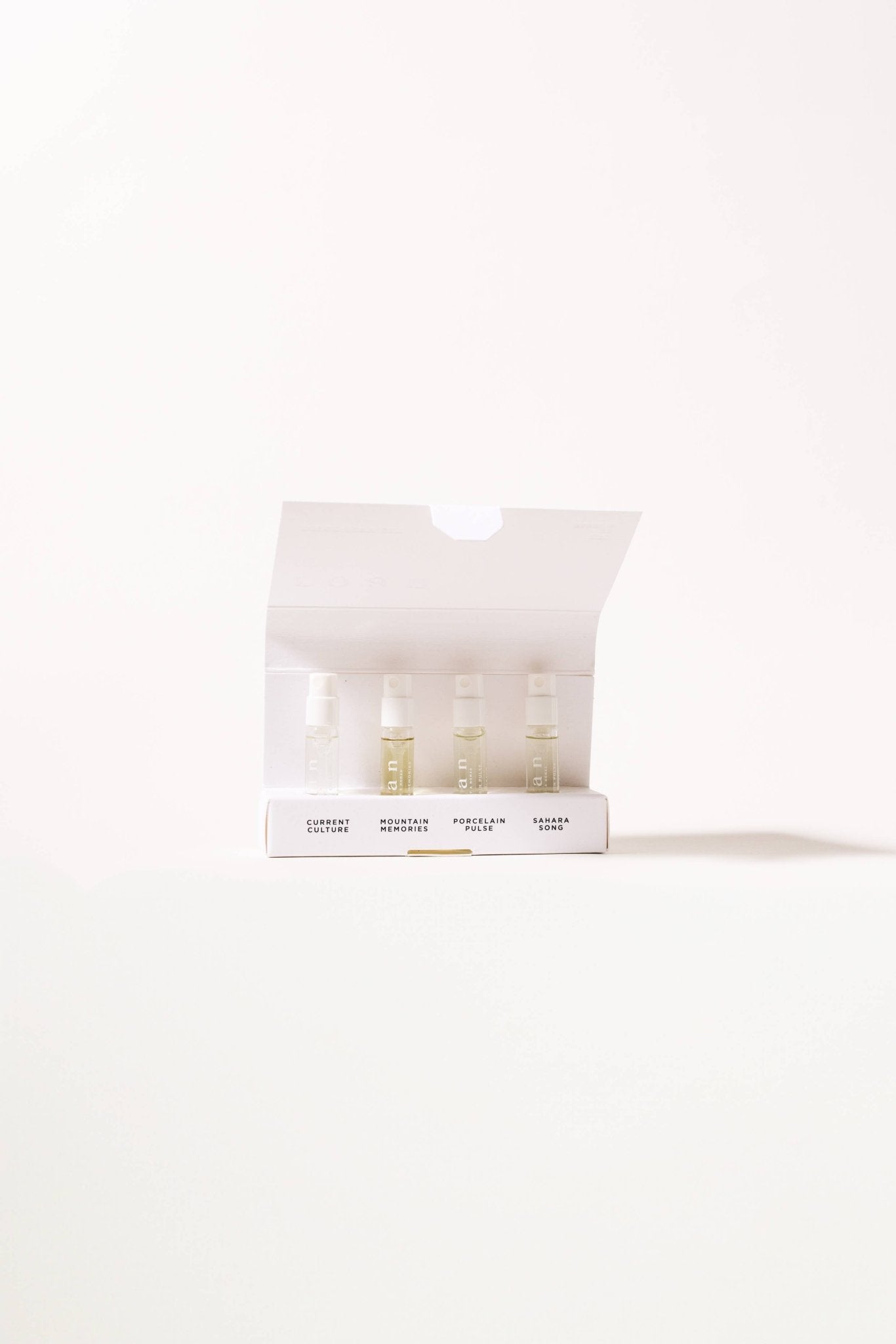 Roan Fragrances - NEW! Discovery Set: Clean Tea - Based Fragrance (4x2ml Vials) - The Look and Co