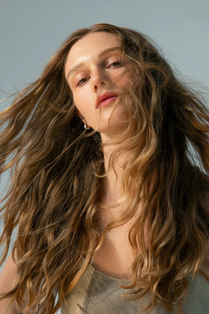 RŌZ Air Thickening Spray - The Look and Co