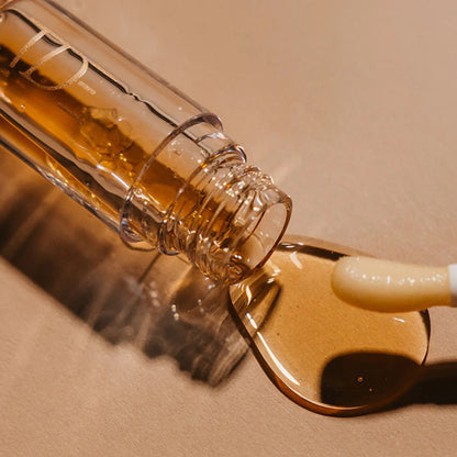 The Daily Essential Co. Lip Oil – Golden Hour - The Look and Co