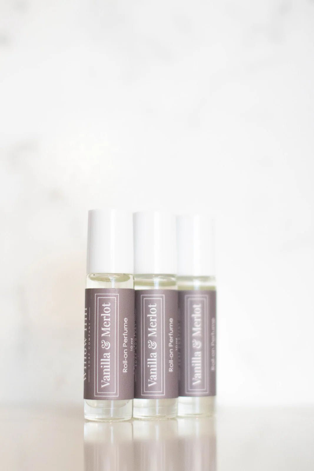 Willow Hill Vanilla &amp; Merlot Roll - on Perfume - The Look and Co