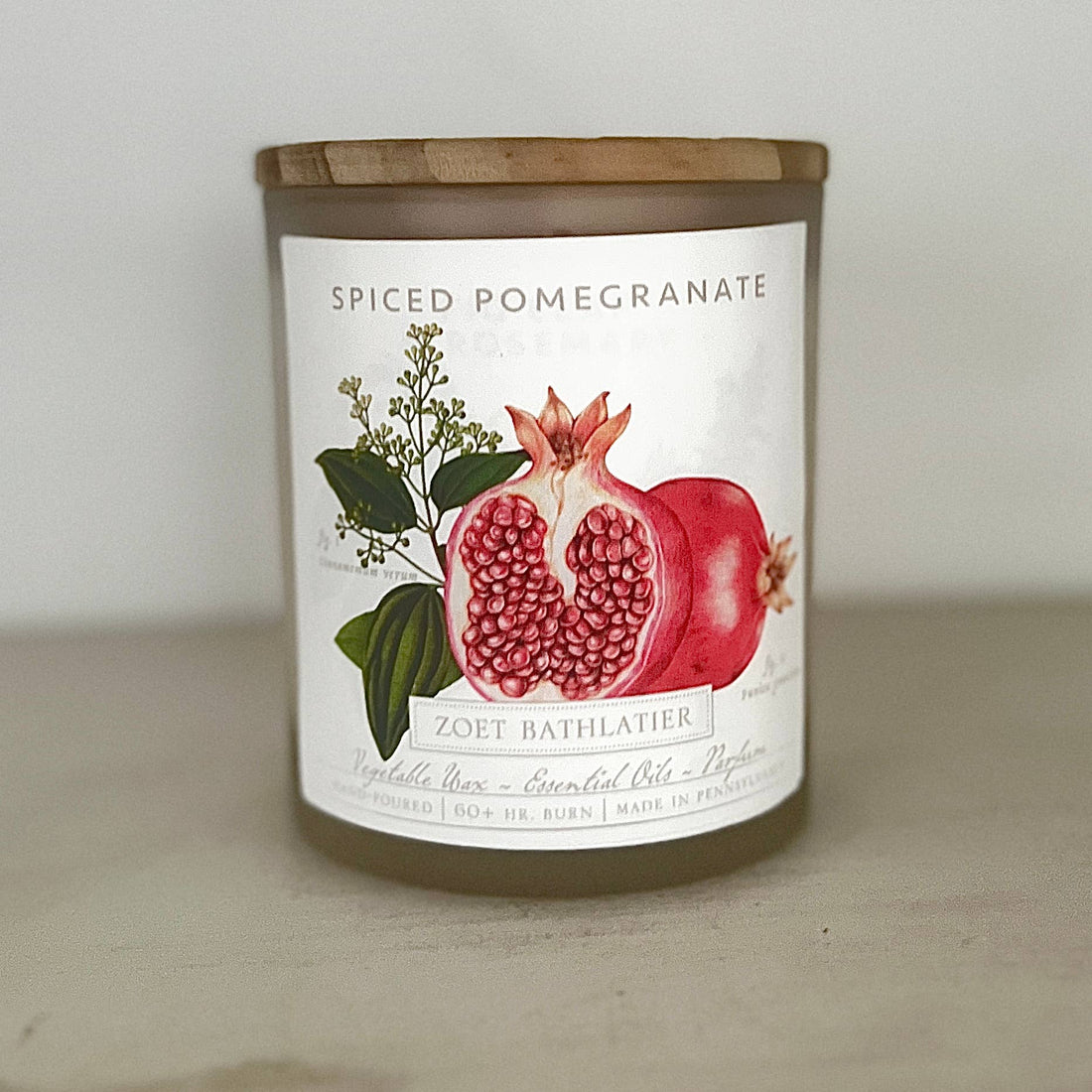 Zoet Bathlatier - Spiced Pomegranate / Botanical Candle Collection - The Look and Co